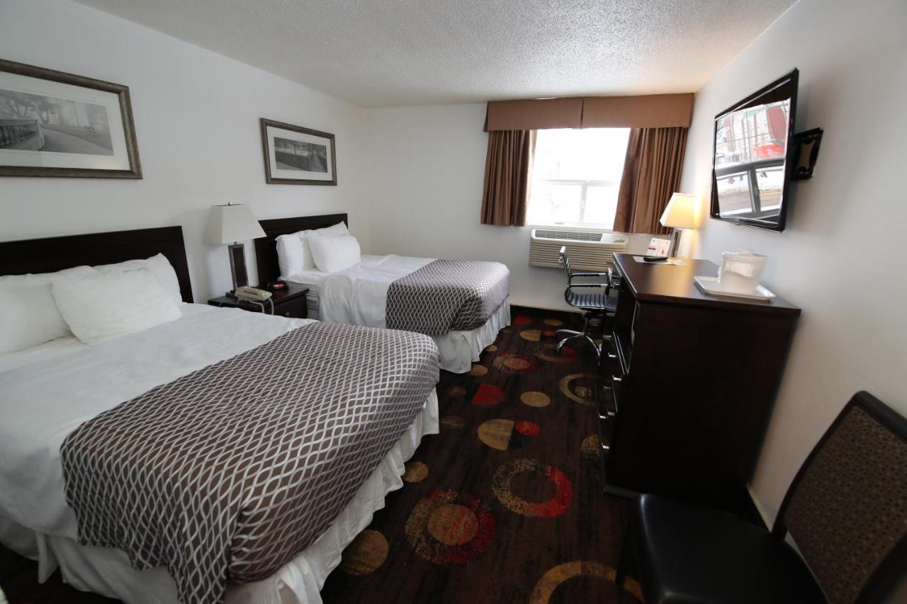 Stonebridge Hotel Fort Mcmurray Extérieur photo