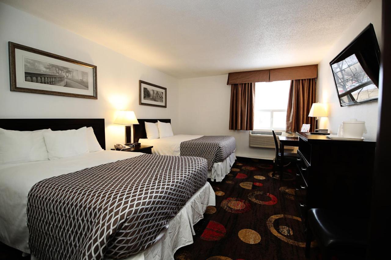 Stonebridge Hotel Fort Mcmurray Extérieur photo