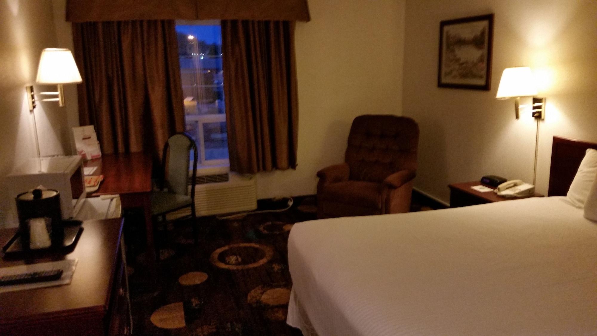 Stonebridge Hotel Fort Mcmurray Extérieur photo