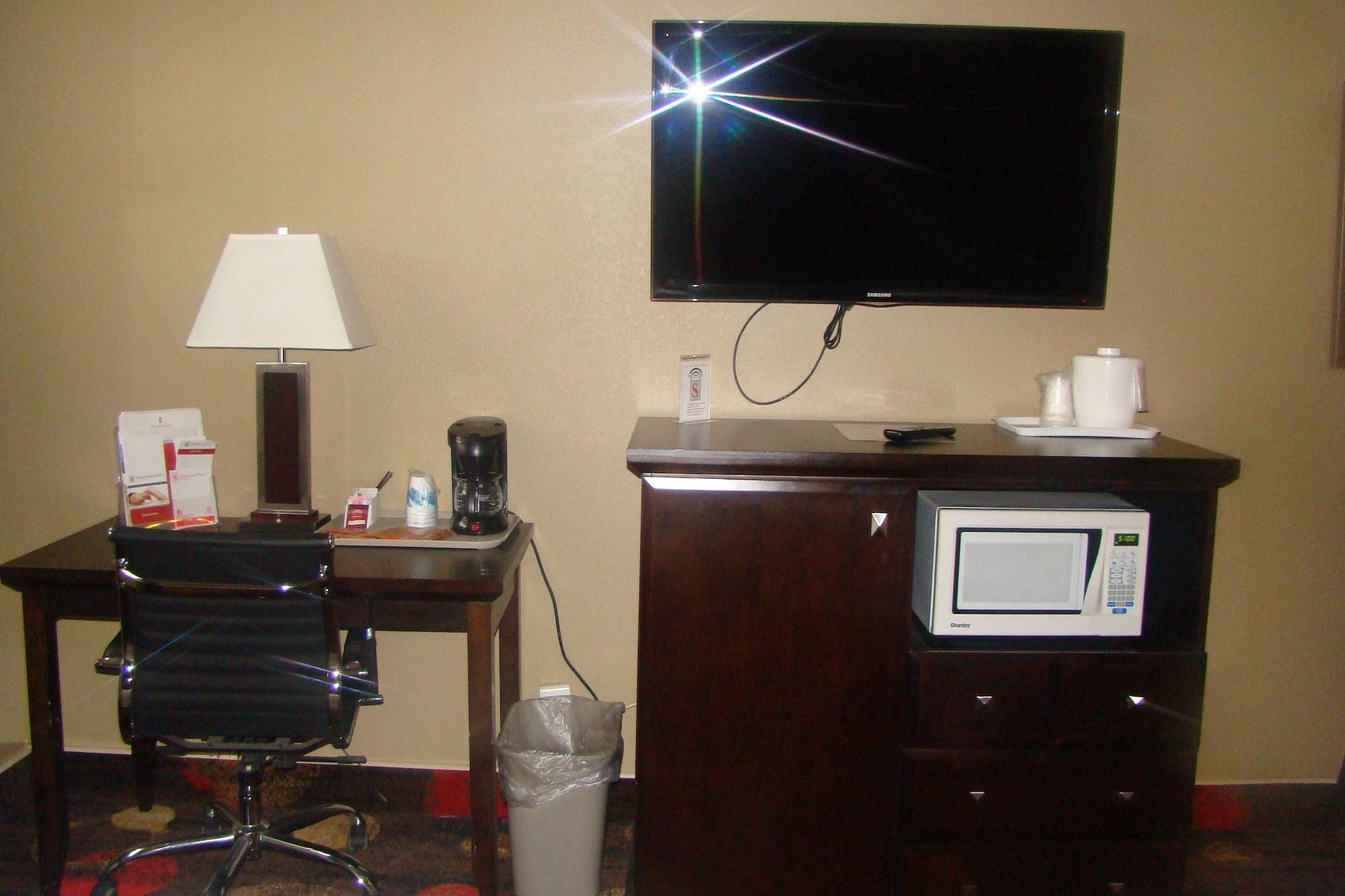 Stonebridge Hotel Fort Mcmurray Extérieur photo