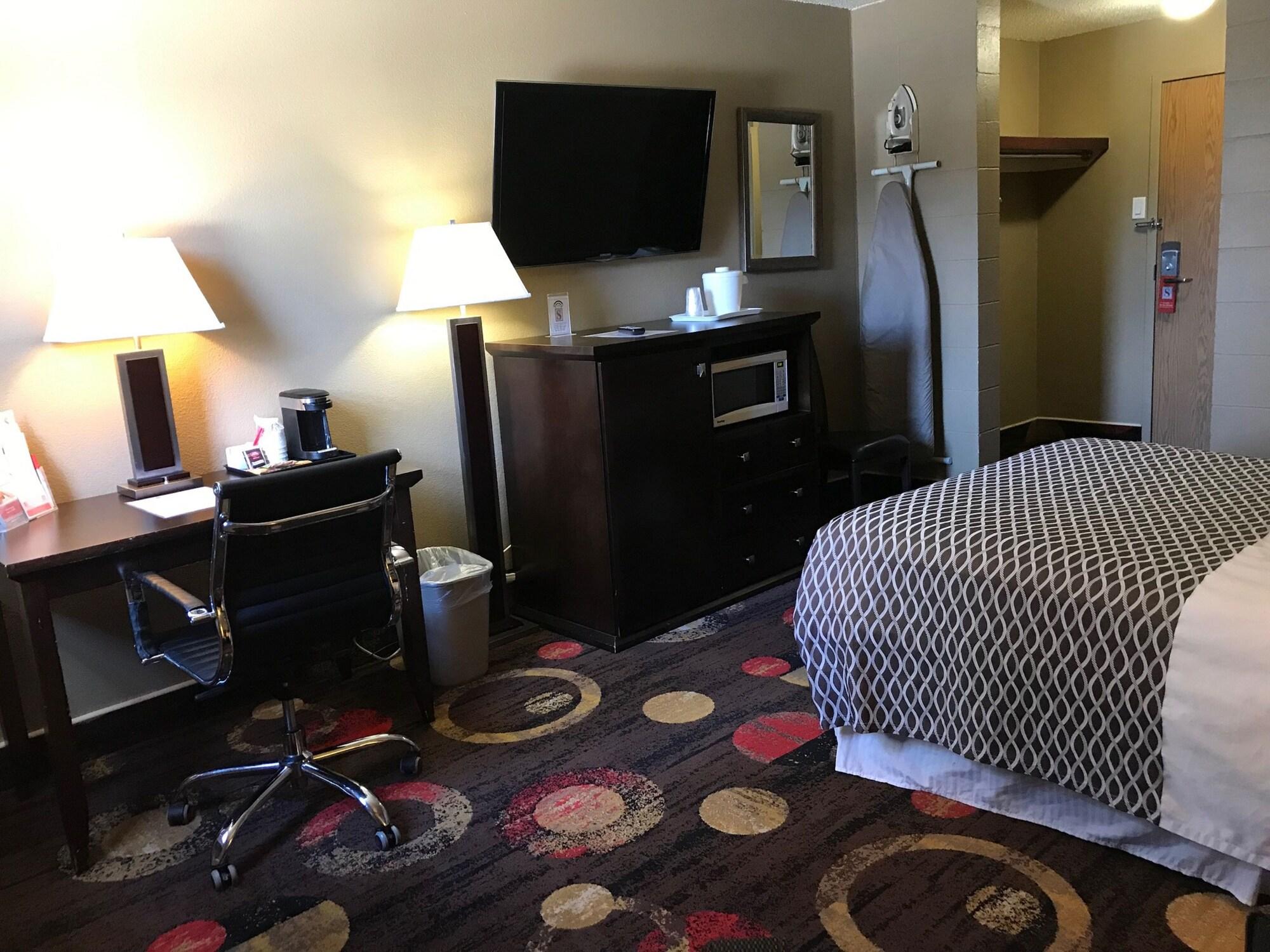 Stonebridge Hotel Fort Mcmurray Extérieur photo