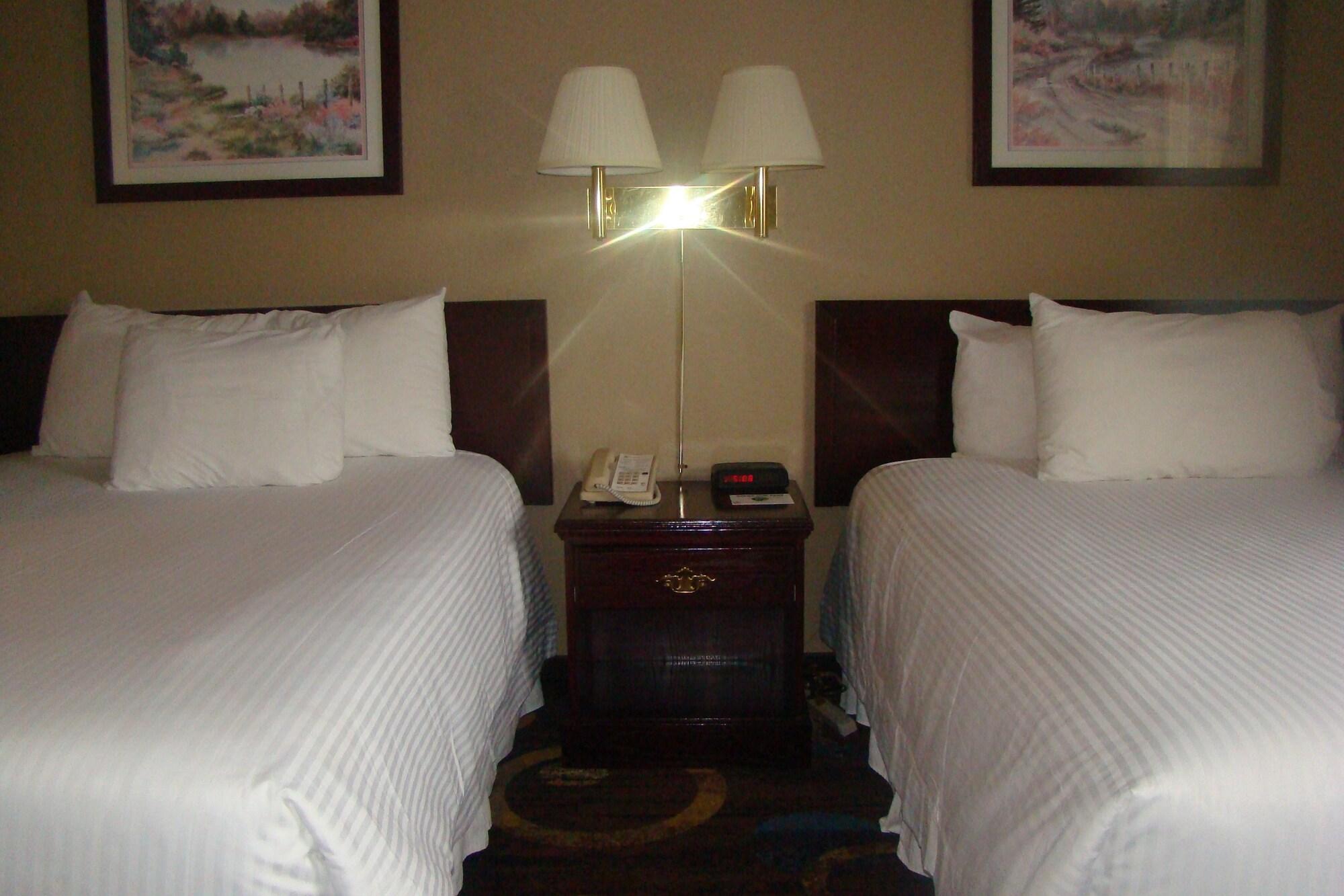 Stonebridge Hotel Fort Mcmurray Extérieur photo